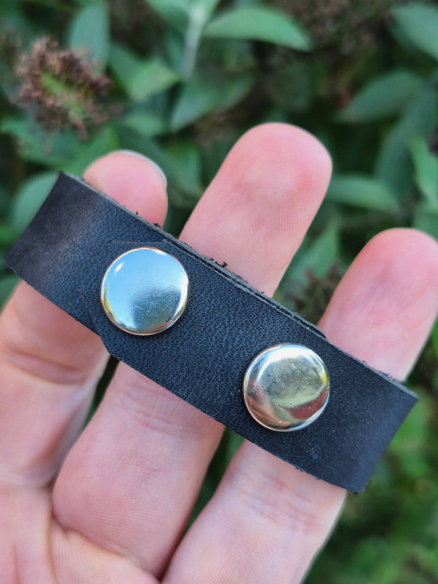 Spiny inlay adjustable leather cuff