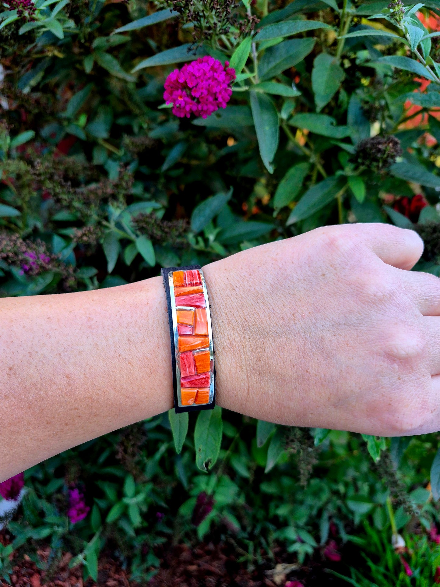 Spiny inlay adjustable leather cuff
