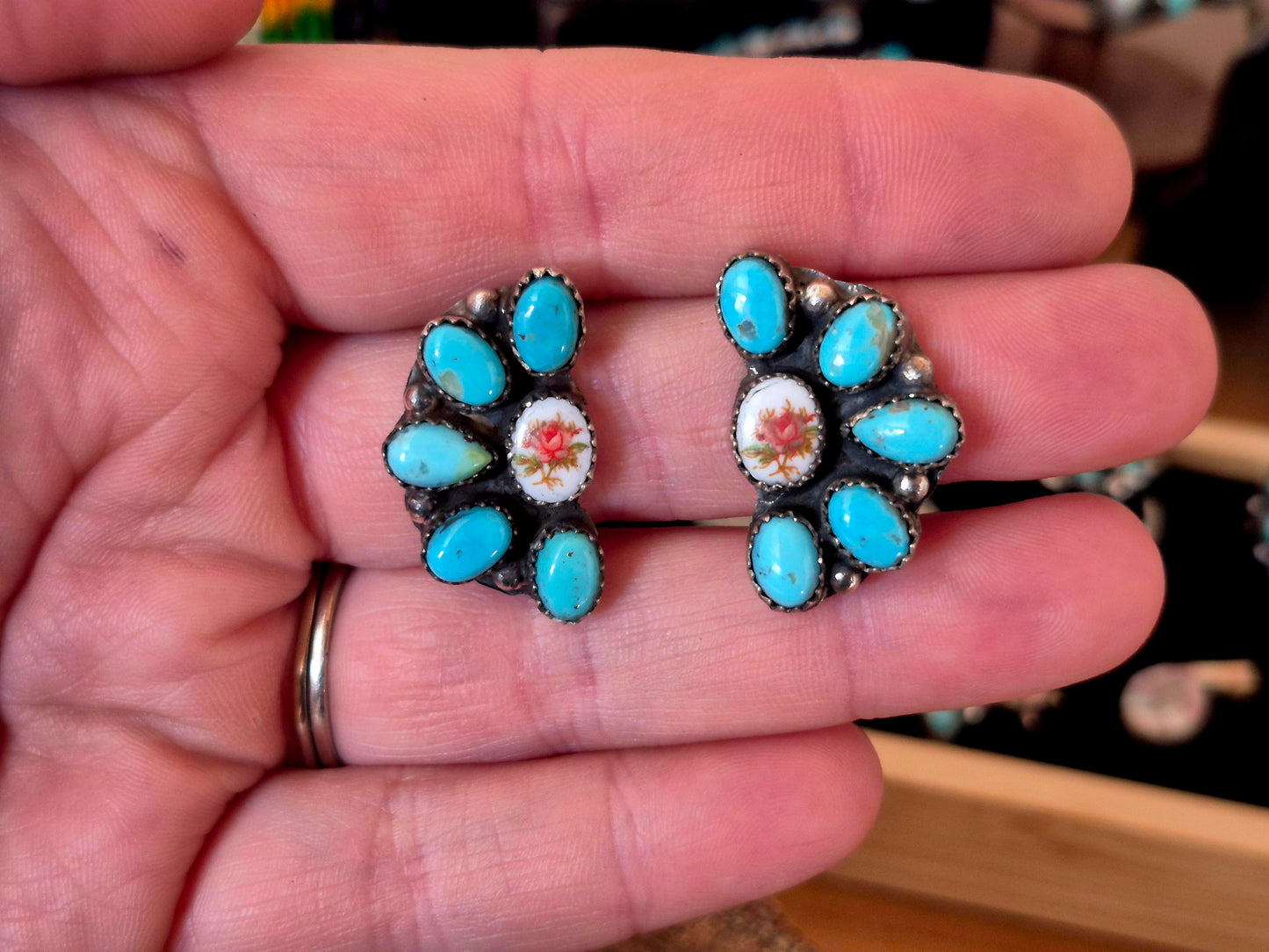 Floral Half Clusters