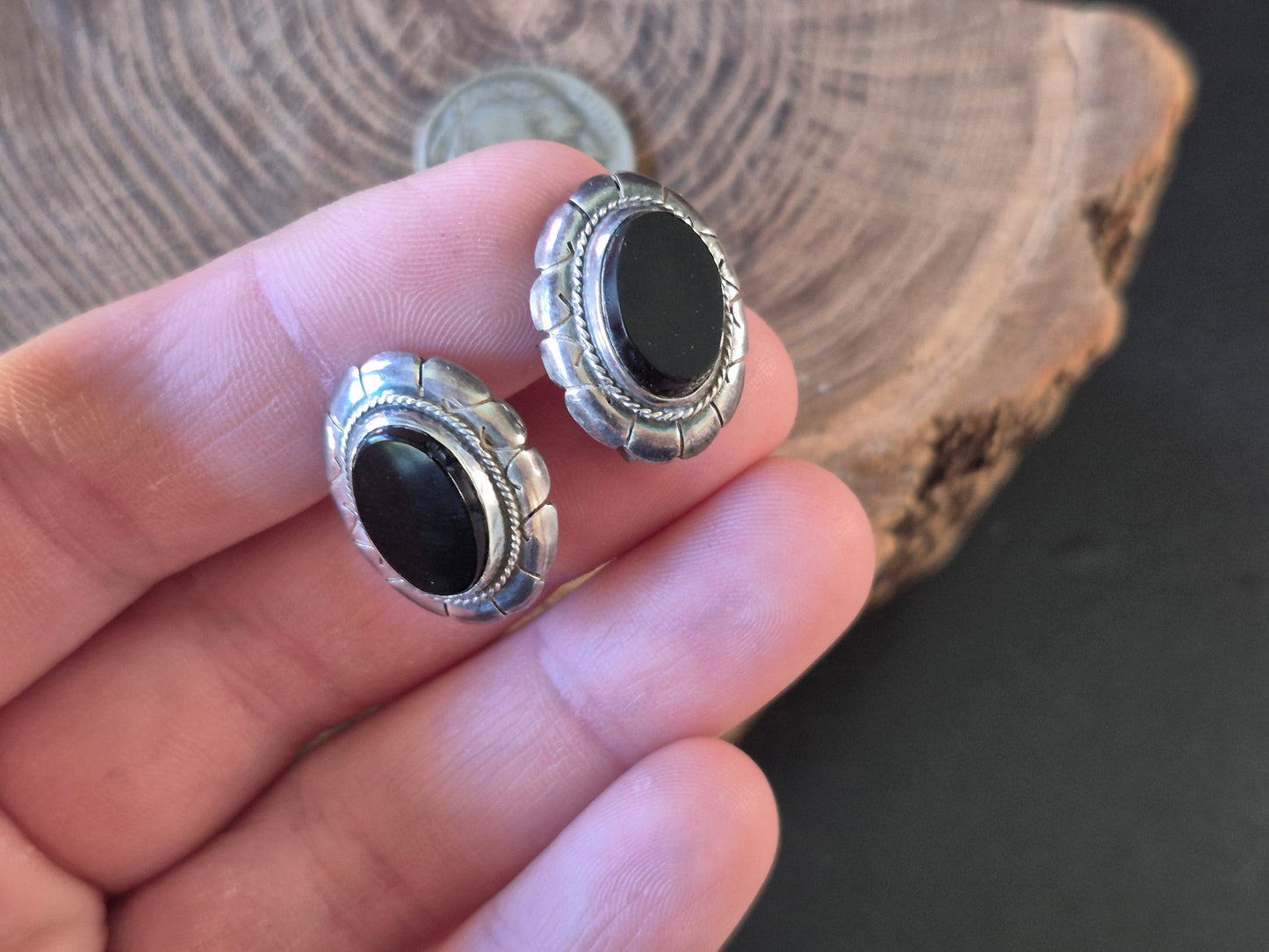 Black Onyx Screw Backs