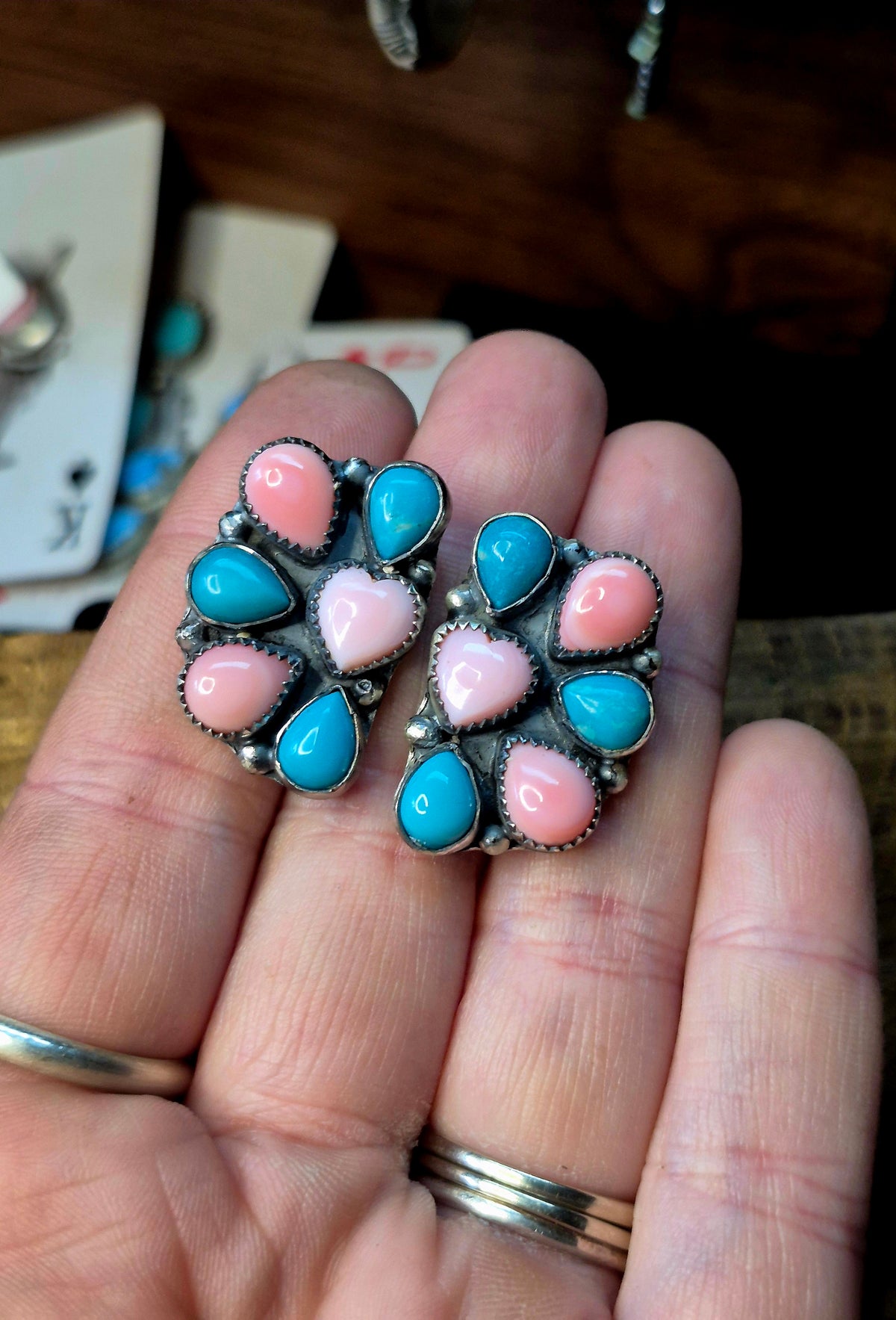 Pink Conch & Kingman Half Clusters
