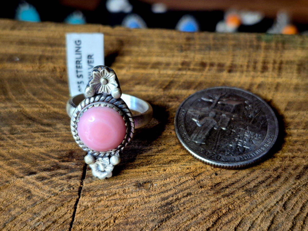 Pink Conch Ring O/S