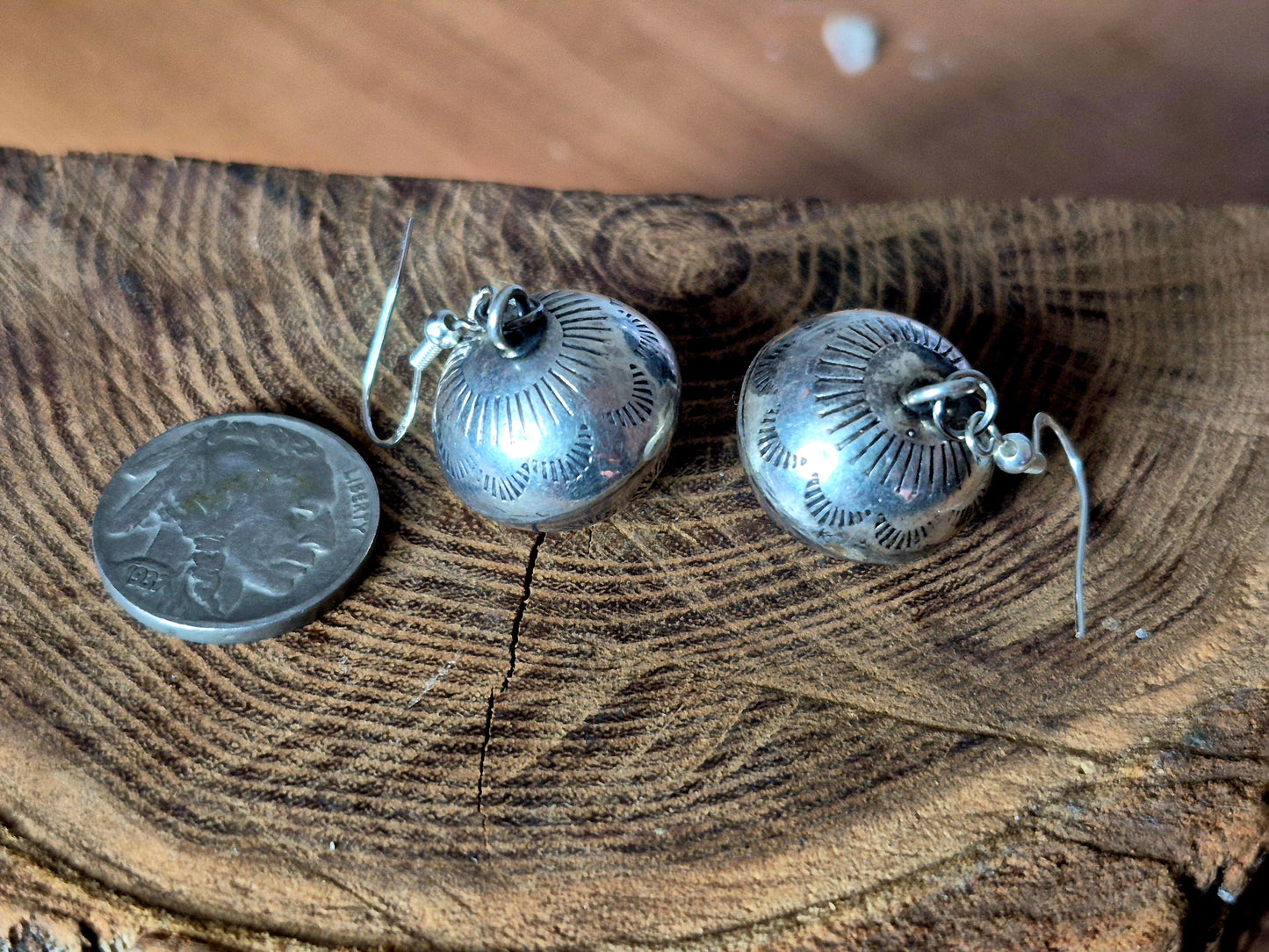 Navajo Pearl Earrings