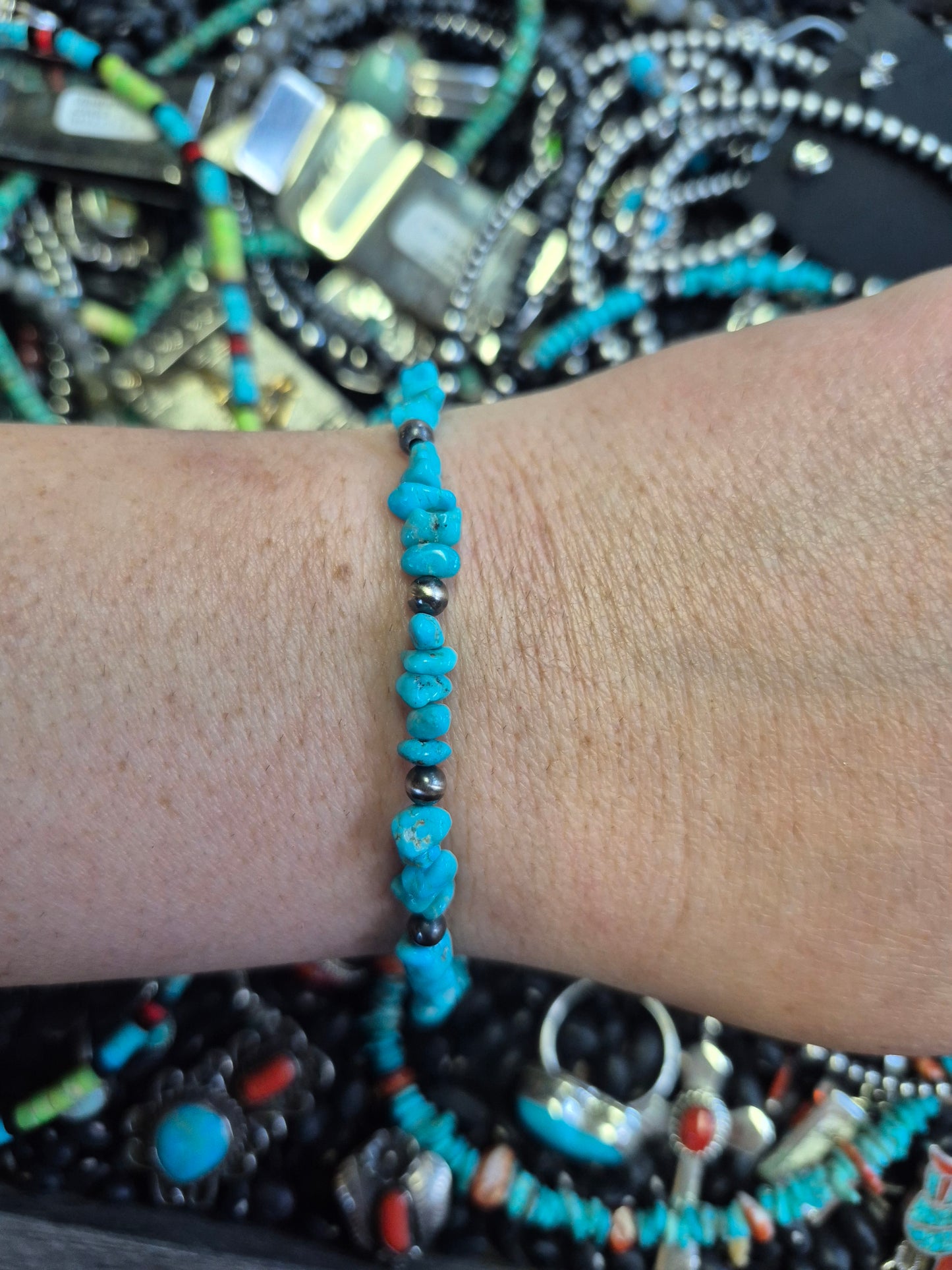 Sleeping beauty & 4mm pearls - 7" bracelet