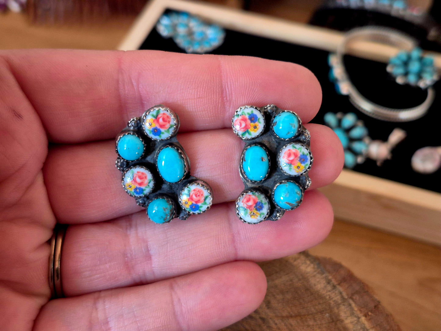 Floral Half Clusters